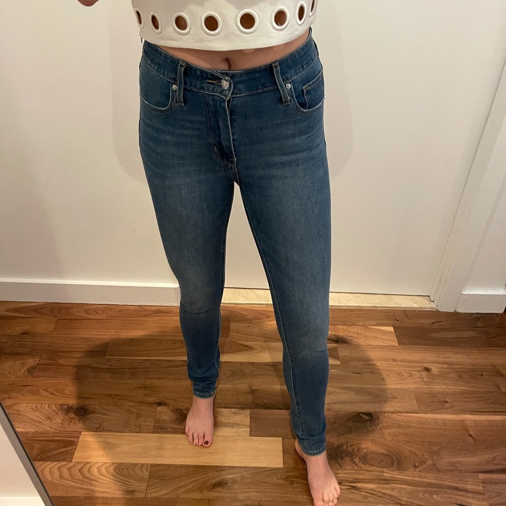 Levi’s 721 High Rise Skinny Jeans
